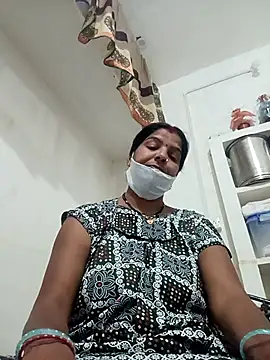 punamji sexe online show from March 12, 2026, 2:06 am