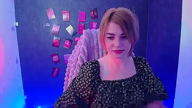 CuttieEmma online show from February 13, 2026, 12:38 pm