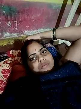 Priyakoli4568 online show from February 19, 2026, 2:47 pm