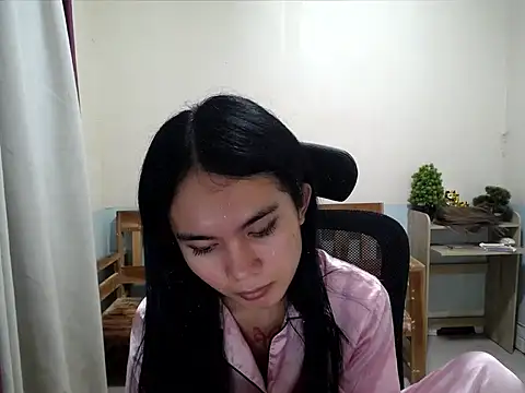 Snapshot of devine_goddess chatting on July 9, 2026, 10:04 am devine goddess online show from July 9, 2026, 10:04 am