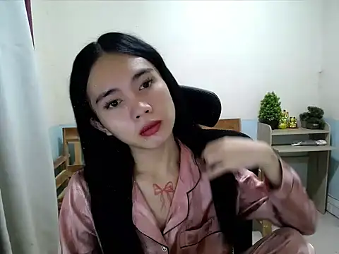 Snapshot of devine_goddess chatting on July 15, 2026, 1:51 pm devine goddess online show from July 15, 2026, 1:51 pm
