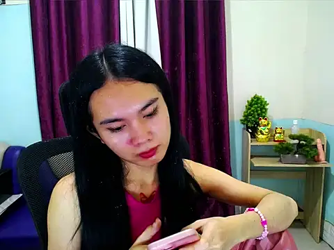 Snapshot of devine_goddess chatting on April 19, 2026, 6:10 pm devine goddess online show from April 19, 2026, 6:10 pm