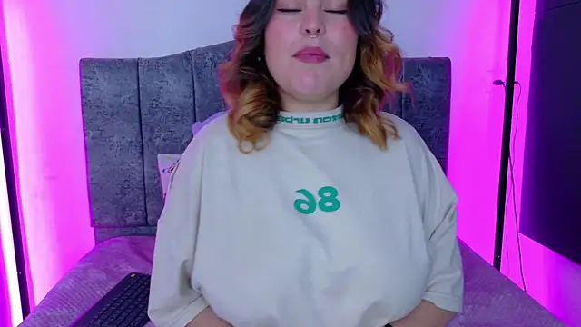 Kennya Rodriguez online show from May 24, 2026, 2:11 am