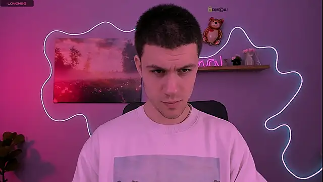 neo raze online show from March 29, 2026, 6:53 pm