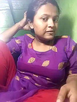 Snapshot of Romantic-Couple999 chatting on February 19, 2026, 4:26 pm Romantic-Couple999 online show from February 19, 2026, 4:26 pm