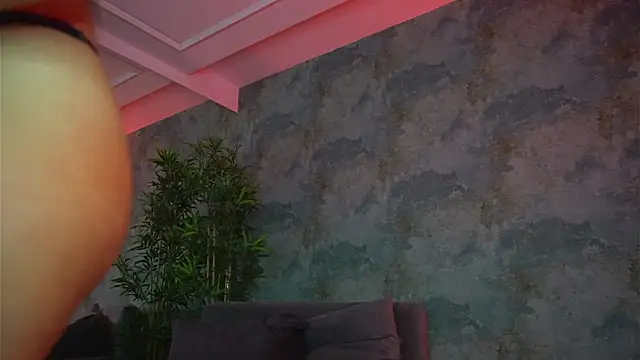 EvaBerryy online show from May 14, 2026, 5:37 am