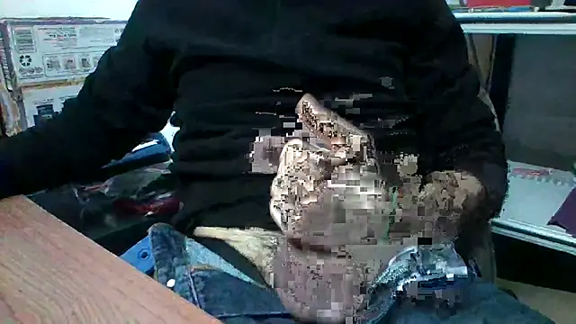 elegantblack online show from April 2, 2026, 1:07 pm