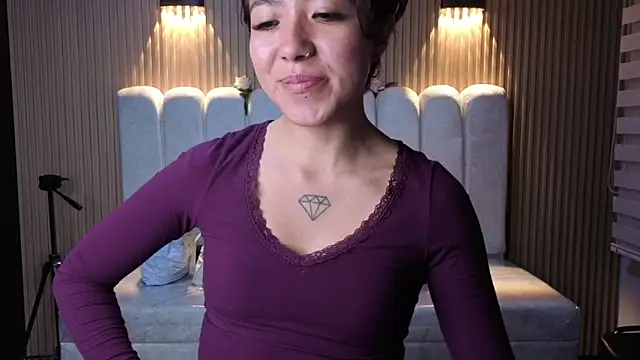 Snapshot of Lynn_turner chatting on June 13, 2026, 12:58 pm Lynn turner online show from June 13, 2026, 12:58 pm