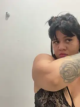 Luna bigtitss777 online show from February 10, 2026, 12:37 pm