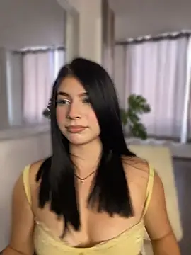 Snapshot of _HannahFox_ chatting on June 23, 2026, 8:29 pm HannahFox online show from June 23, 2026, 8:29 pm