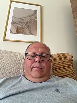 Snapshot of YachtCaptain10 chatting on May 25, 2026, 11:42 am YachtCaptain10 online show from May 25, 2026, 11:42 am