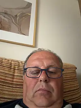 Snapshot of YachtCaptain10 chatting on May 8, 2026, 6:56 pm YachtCaptain10 online show from May 8, 2026, 6:56 pm