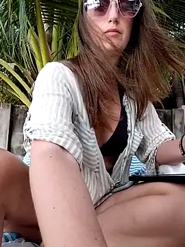 Snapshot of Alexdevil92 chatting on February 24, 2026, 1:17 am Alexdevil92 online show from February 24, 2026, 1:17 am