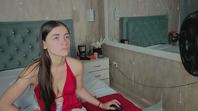 Miia Velvett online show from April 21, 2026, 3:18 pm