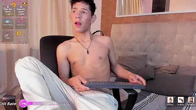 Snapshot of arlequiin_ chatting on February 17, 2026, 7:33 pm arlequiin online show from February 17, 2026, 7:33 pm