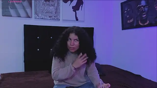 Zoe-yanin online show from March 11, 2026, 6:35 pm