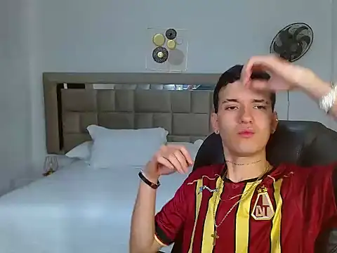 eroboyxox online show from February 23, 2026, 8:20 pm