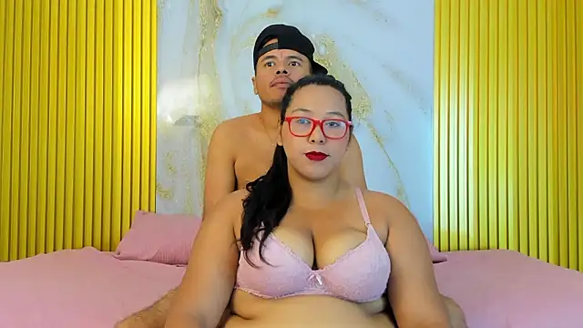 DeepandCurvy online show from March 21, 2026, 11:58 am