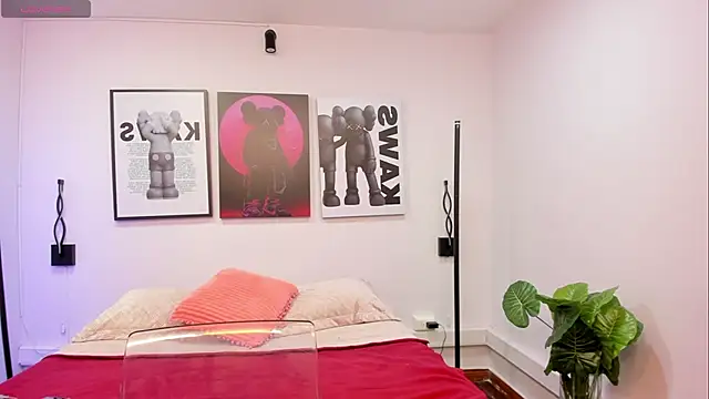 Maddie Rosee online show from February 14, 2026, 3:51 am