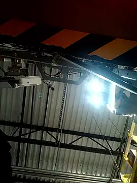 Shirley0810 online show from April 22, 2026, 3:52 pm