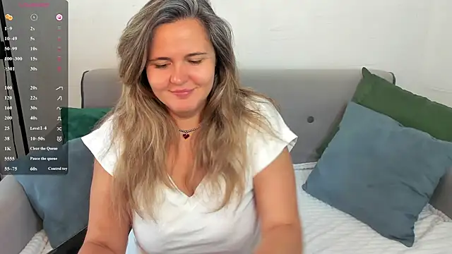 LilyBel online show from June 30, 2026, 1:05 am