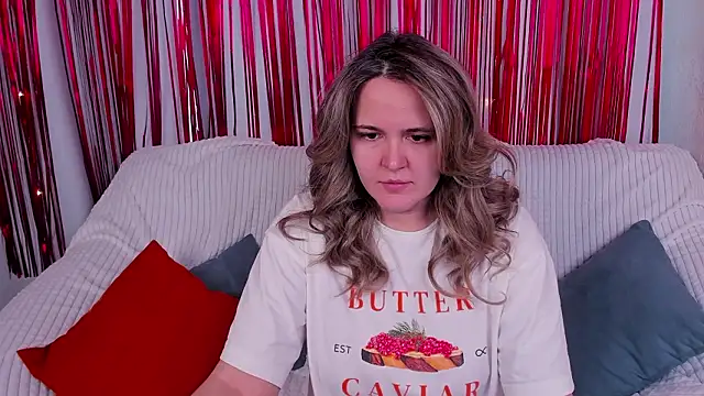 LilyBel online show from February 16, 2026, 5:28 am