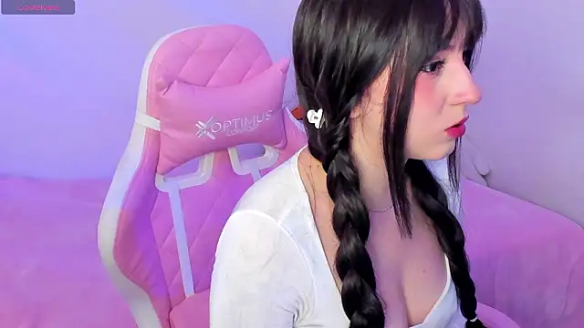 Snapshot of LoveMaki444 chatting on February 21, 2026, 5:42 am LoveMaki444 online show from February 21, 2026, 5:42 am