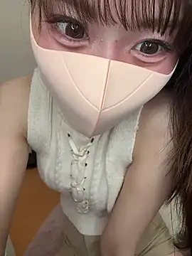 Snapshot of momo_mm chatting on June 9, 2026, 3:07 am momo mm online show from June 9, 2026, 3:07 am