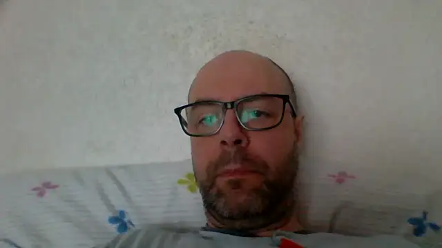 Snapshot of AlexRue chatting on March 21, 2026, 10:09 am AlexRue online show from March 21, 2026, 10:09 am