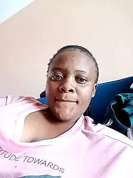 Snapshot of BBWQueenxx chatting on February 3, 2026, 10:31 am BBWQueenxx online show from February 3, 2026, 10:31 am