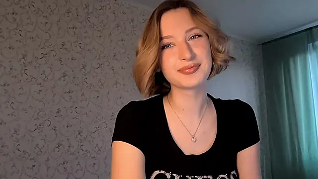 DeliciaBagnoli online show from March 4, 2026, 3:42 pm