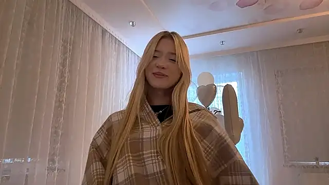 IvyArmbrister online show from February 11, 2026, 3:12 pm