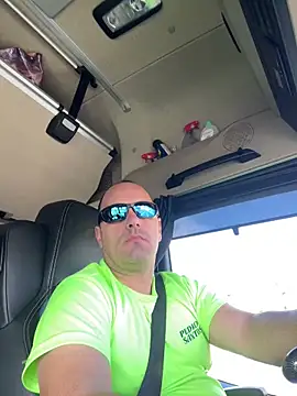 kipsy0 online show from April 8, 2026, 9:11 am