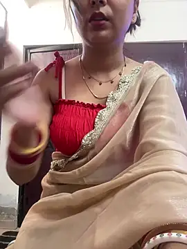 kavyababy00 online show from March 8, 2026, 7:33 am