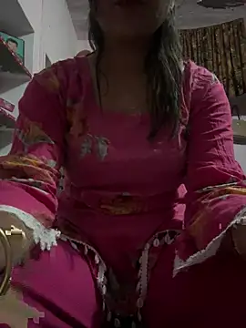 kavyababy00 online show from March 19, 2026, 2:28 pm