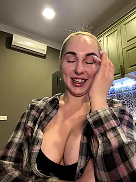 Best-B00bs online show from November 18, 2025, 9:07 pm