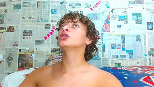 arielnoir6958 online show from February 24, 2026, 10:32 pm