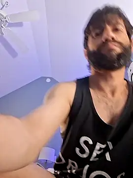 Snapshot of TrndSettr chatting on February 19, 2026, 10:45 am TrndSettr online show from February 19, 2026, 10:45 am