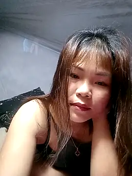 Snapshot of Beeio_diaeo chatting on February 17, 2026, 2:20 am Beeio diaeo online show from February 17, 2026, 2:20 am