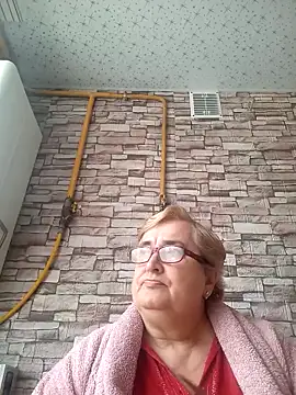 SusanStar874 online show from May 19, 2026, 1:51 pm