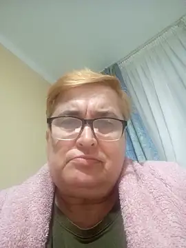 Snapshot of SusanStar874 chatting on March 4, 2026, 5:53 pm SusanStar874 online show from March 4, 2026, 5:53 pm