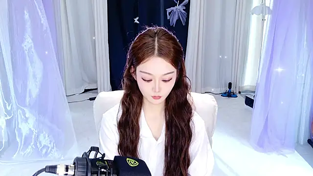 Dancer Lucky-Nini online show from February 18, 2026, 8:00 am