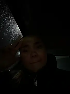 MonicaWestt online show from April 5, 2026, 6:36 pm