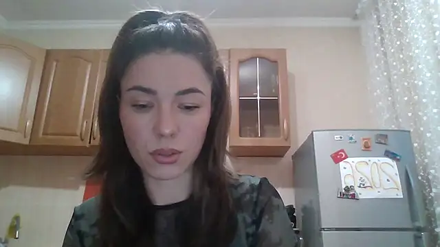Snapshot of Dream_Petal_ chatting on May 5, 2026, 2:31 pm Dream Petal online show from May 5, 2026, 2:31 pm