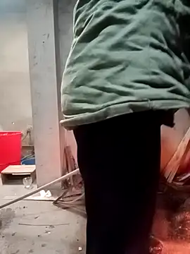 Snapshot of l_kiss chatting on February 11, 2026, 2:22 am l kiss online show from February 11, 2026, 2:22 am