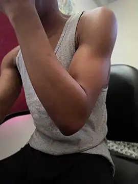 vexahleah online show from April 10, 2026, 4:47 pm