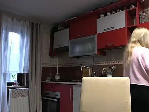 Nataly Rosy online show from February 5, 2026, 7:37 am