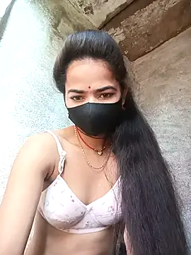 Sunali Bendre online show from March 5, 2026, 3:14 am