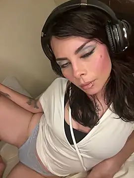 Isalove99 online show from February 13, 2026, 4:34 am