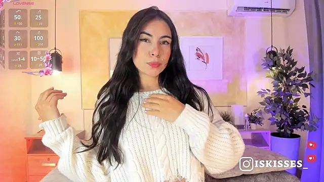 Snapshot of IsabellaSweet__ chatting on July 16, 2026, 3:58 am IsabellaSweet online show from July 16, 2026, 3:58 am